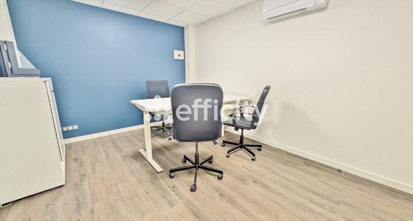 Bureau
         7 pièces
        - 240 m² 610 000 € *