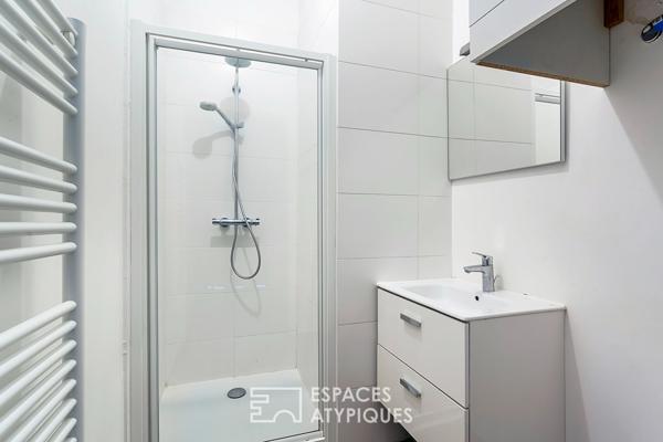 Appartement rénové avec terrasse proche du parc