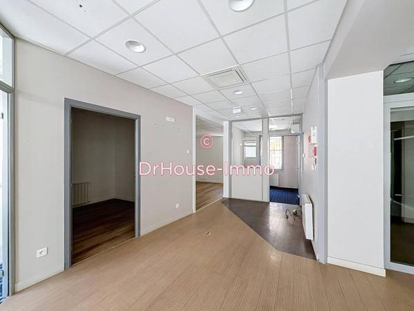 Commerce à vendre 1 pièce de 109 m²