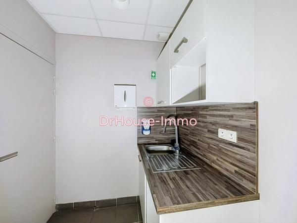 Commerce à vendre 1 pièce de 109 m²