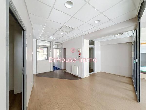 Commerce à vendre 1 pièce de 109 m²