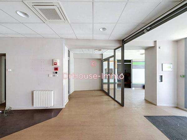 Commerce à vendre 1 pièce de 109 m²