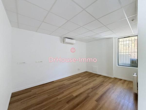Commerce à vendre 1 pièce de 109 m²