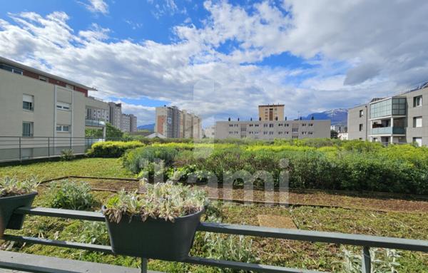 APPARTEMENT 63M2 T3 AVEC TERRASSE CAVE ET GARAGE