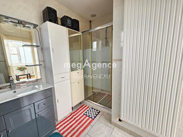Maison à THOUARS, 79100 - 5 pièces 120m²