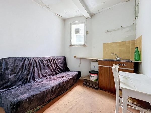 Chambre de service - rue de la Tour - Paris 16
