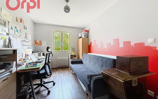 Maison à vendre    5 pièces •  Abrest