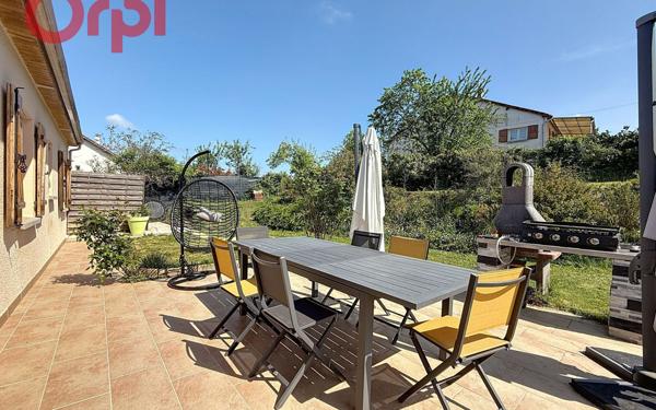 Maison à vendre    5 pièces •  Abrest