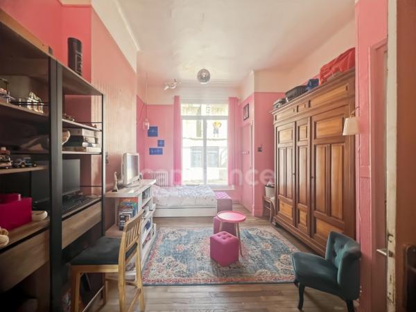 À VENDRE - BOULOGNE-SUR-MER - VUE MER - APPARTEMENT D'EXCEPTION -163 M2 -7 PIÈCES - 5 CHAMBRES - GARAGE - CAVE -