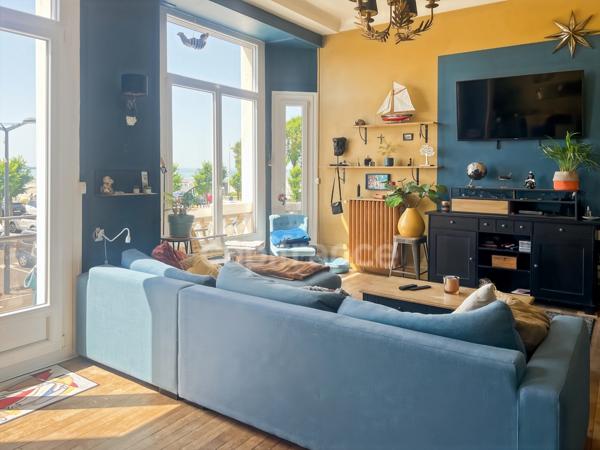 À VENDRE - BOULOGNE-SUR-MER - VUE MER - APPARTEMENT D'EXCEPTION -163 M2 -7 PIÈCES - 5 CHAMBRES - GARAGE - CAVE -
