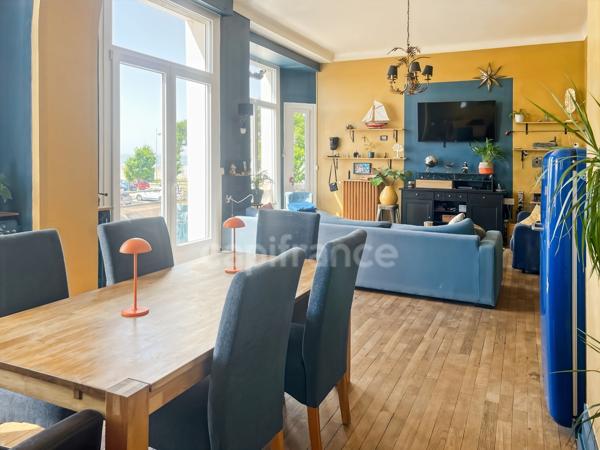 À VENDRE - BOULOGNE-SUR-MER - VUE MER - APPARTEMENT D'EXCEPTION -163 M2 -7 PIÈCES - 5 CHAMBRES - GARAGE - CAVE -