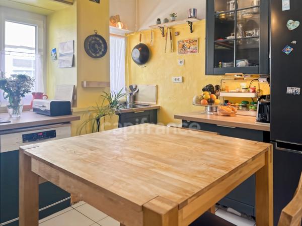 À VENDRE - BOULOGNE-SUR-MER - VUE MER - APPARTEMENT D'EXCEPTION -163 M2 -7 PIÈCES - 5 CHAMBRES - GARAGE - CAVE -