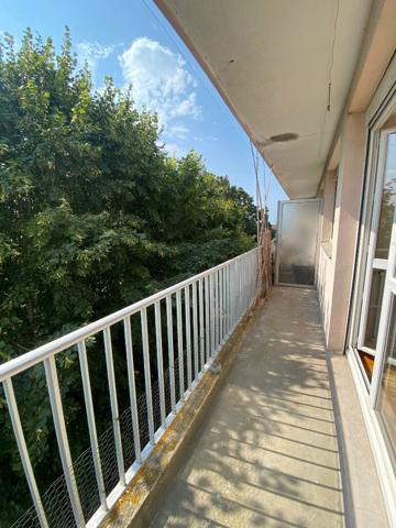 Centre - Appartement - ascenseur - balcon