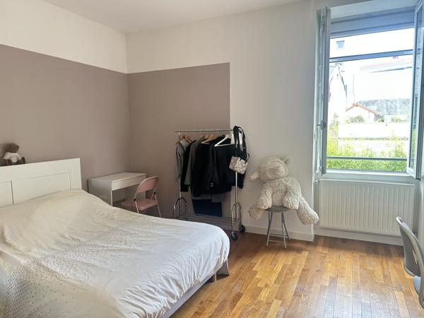 Roanne (42300) Grande maison coup de cœur au centre ville de Roanne (42300) 290m² - 4 chambres - piscine - garage