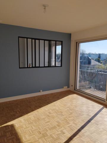 LAVAL – RIVE GAUCHE - 4 PIÈCES AVEC BALCON ET PARKING