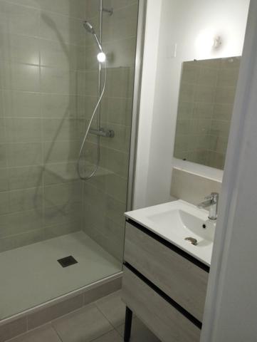 LAVAL – RIVE GAUCHE - 4 PIÈCES AVEC BALCON ET PARKING