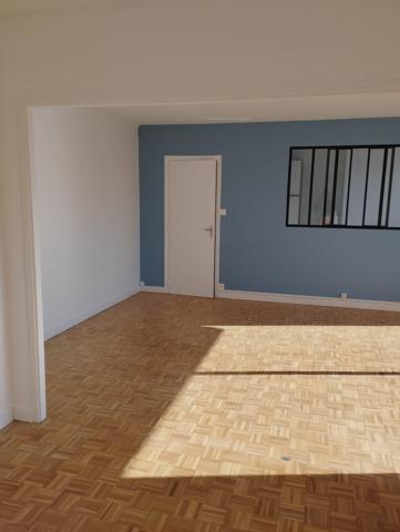 LAVAL – RIVE GAUCHE - 4 PIÈCES AVEC BALCON ET PARKING