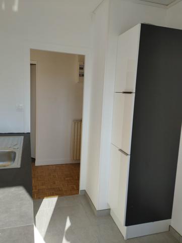 LAVAL – RIVE GAUCHE - 4 PIÈCES AVEC BALCON ET PARKING