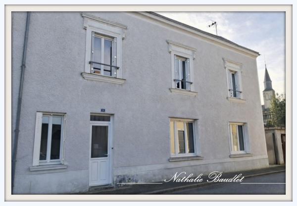 Saint-Denis-d'Orques (72350) Maison 164 m² avec double garage, jardin et cour