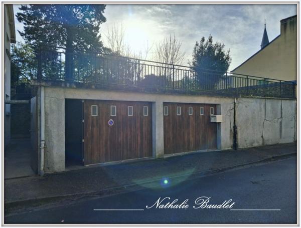 Saint-Denis-d'Orques (72350) Maison 164 m² avec double garage, jardin et cour