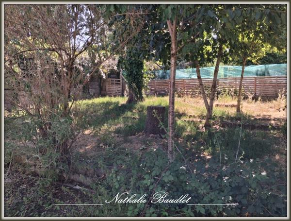 Saint-Denis-d'Orques (72350) Maison 164 m² avec double garage, jardin et cour