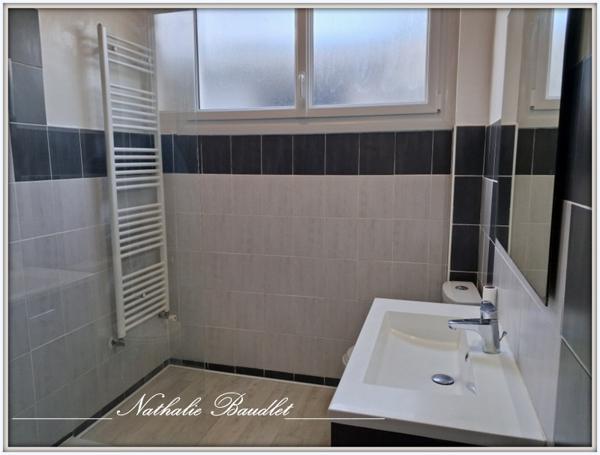 Saint-Denis-d'Orques (72350) Maison 164 m² avec double garage, jardin et cour