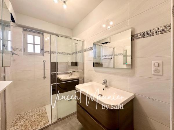 Maison Familiale / 4 chambres / Garage / Piscine / Grand terrain