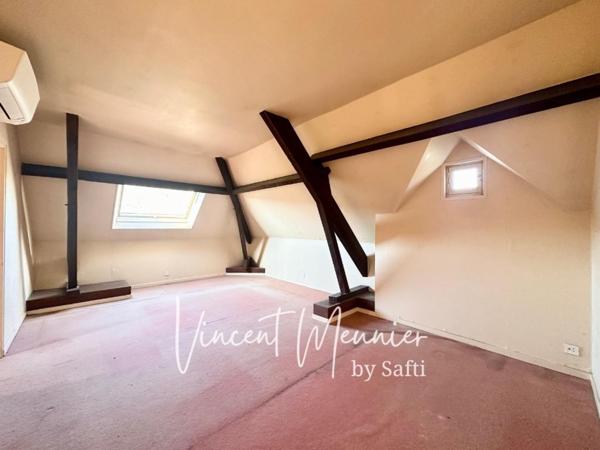 Maison Familiale / 4 chambres / Garage / Piscine / Grand terrain