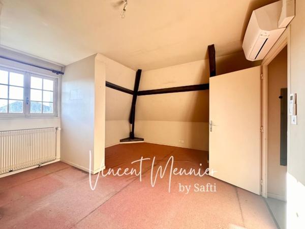 Maison Familiale / 4 chambres / Garage / Piscine / Grand terrain