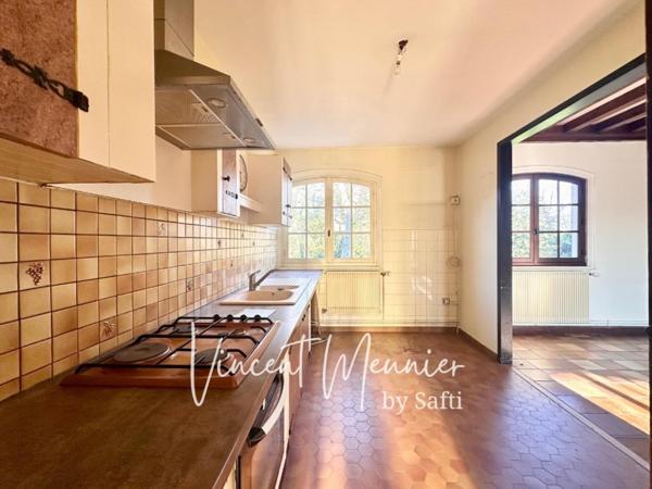 Maison Familiale / 4 chambres / Garage / Piscine / Grand terrain