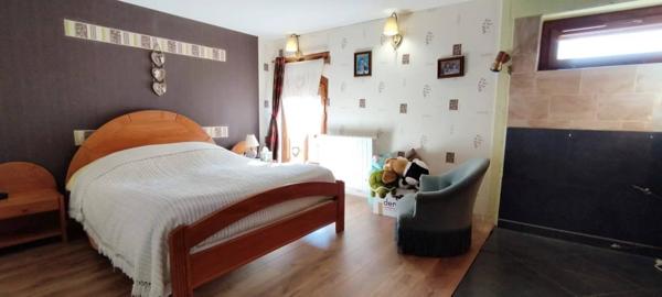 Maison 6 pièces de 185m²