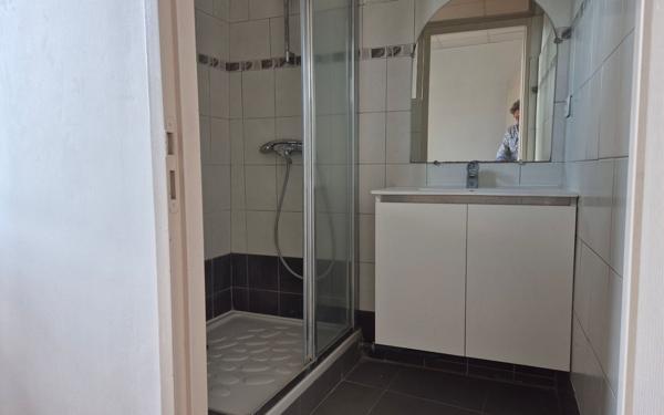 Appartement à louer    3 pièces •  Roquevaire