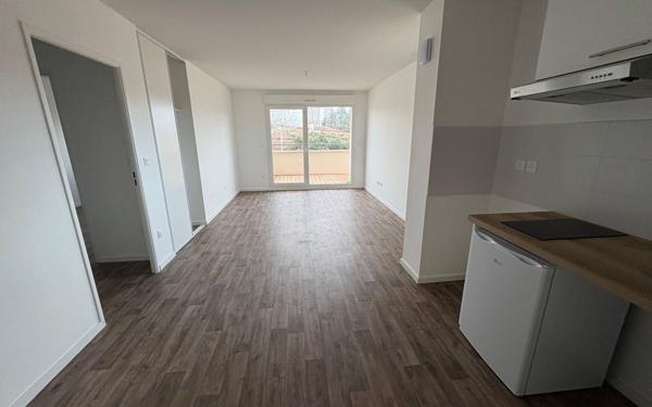 Appartement à vendre    2 pièces • 47 m2 Castelginest