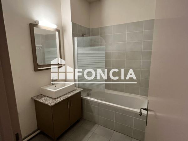 Location Appartement 3 pièces 69.72 m² - 26 RUE DES ARGENTIERS Bordeaux 33000