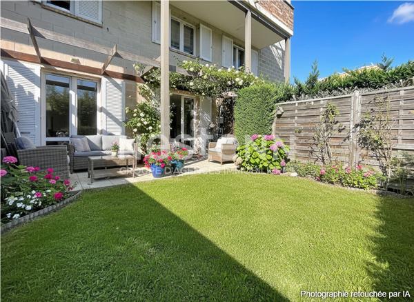Appartement Duplex Montigny Le Bretonneux 3 pièces 66m², jardin, box, proche toutes commodités.
