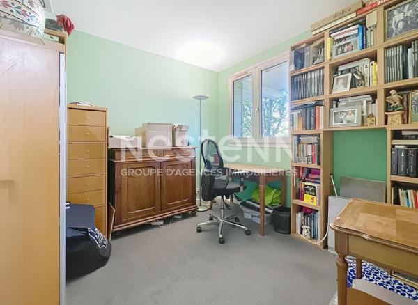 Appartement Duplex Montigny Le Bretonneux 3 pièces 66m², jardin, box, proche toutes commodités.