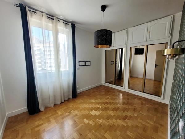 Appartement T3, 2 chambres, lumineux.