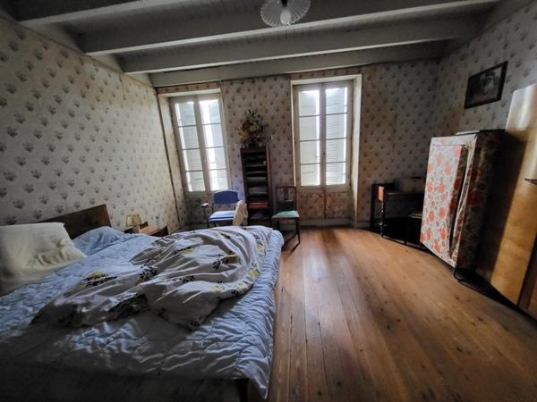 Maison à vendre |  Mirambeau |  5 pièces | 126 m²