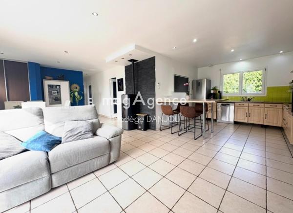 Maison à Vire Normandie, 14500 - 5 pièces 99m²