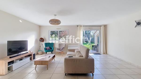 Maison 5 pièces - 126 m² Exclusivité efficity