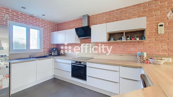 Maison 5 pièces - 126 m² Exclusivité efficity