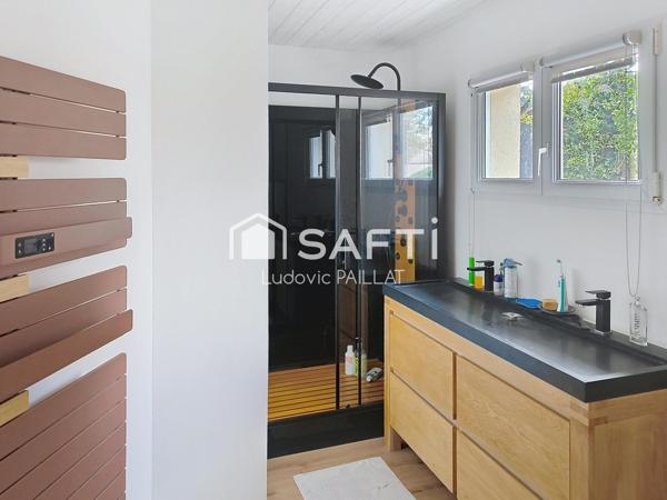 Maison familiale en bon état et parfaitement placée dans le quartier Pontac