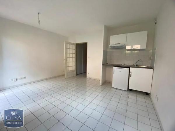 Appartement à louer 1 pièce 23.42m²
