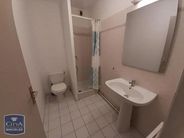 Appartement à louer 1 pièce 23.42m²