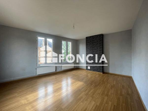 Location Appartement 3 pièces 64.2 m² - 20 AVENUE CHARLES-DE-GAULLE Charleville Mezieres 08000