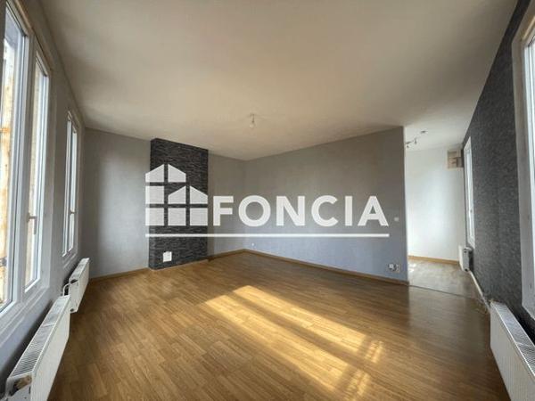 Location Appartement 3 pièces 64.2 m² - 20 AVENUE CHARLES-DE-GAULLE Charleville Mezieres 08000