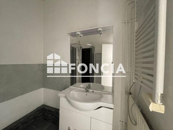 Location Appartement 3 pièces 64.2 m² - 20 AVENUE CHARLES-DE-GAULLE Charleville Mezieres 08000