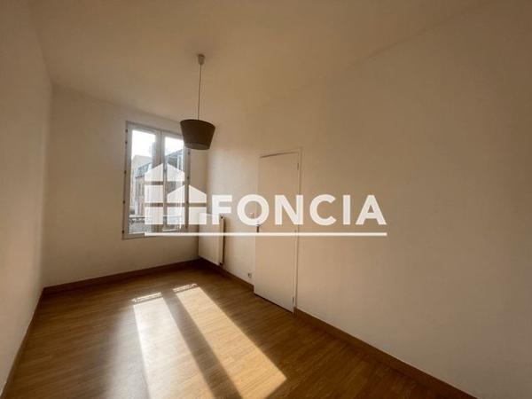 Location Appartement 3 pièces 64.2 m² - 20 AVENUE CHARLES-DE-GAULLE Charleville Mezieres 08000