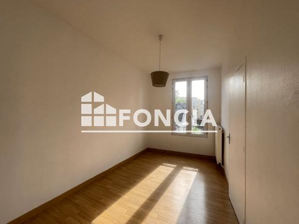 Location Appartement 3 pièces 64.2 m² - 20 AVENUE CHARLES-DE-GAULLE Charleville Mezieres 08000