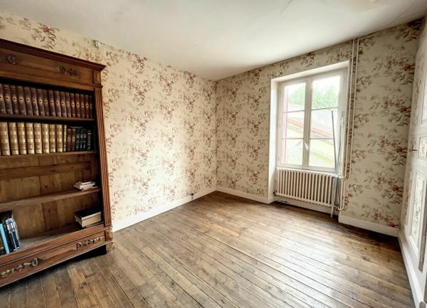 Maison à vendre    5 pièces • 152 m2 Le Châtelet